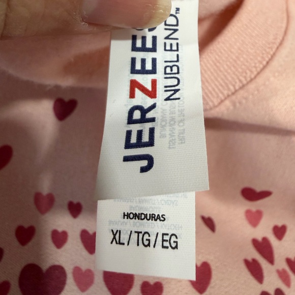 Valentine’s Day Pink Heart Sweatshirt, size XL oversized baggy - Picture 5 of 6